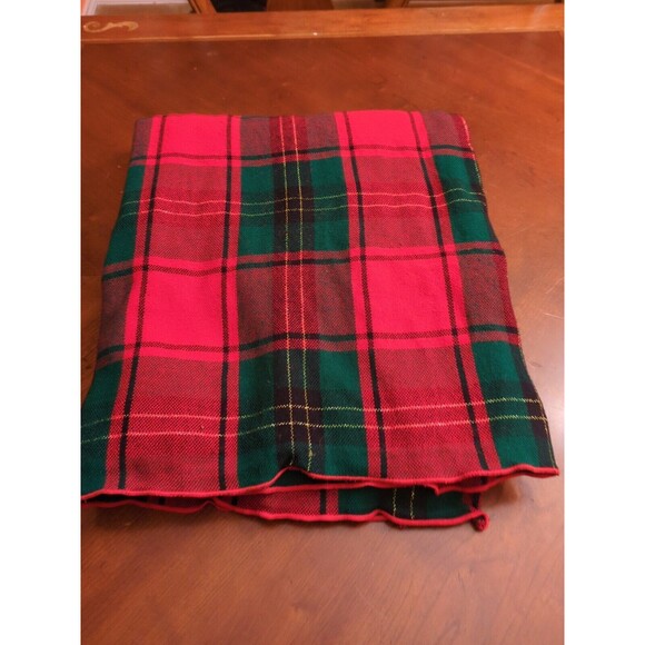 Holiday tablecloth, red dark green plaid, gold metallic, 56"X 128"